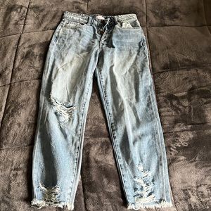Pink Lily Size 3 medium washed distressed Jeans
